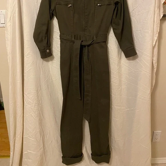 Fun jumpsuit! - Picture 2 of 2